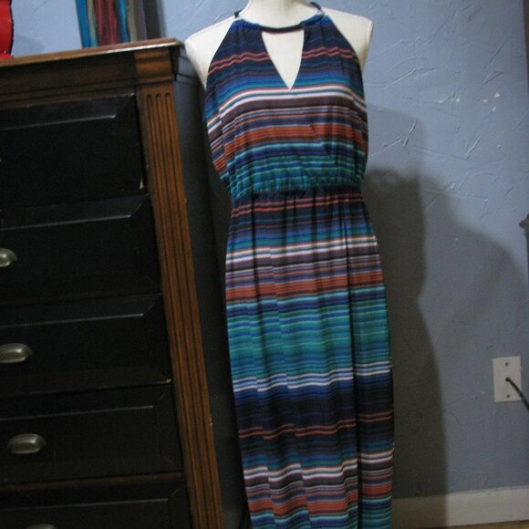 Bisou Bisou Dresses & Skirts - Bisou Bisou Halter Maxi Dress Size 6 Stipes Summer Wrap Style Top